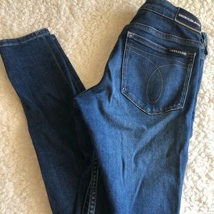 CALVIN KLEIN SKINNY JEANS